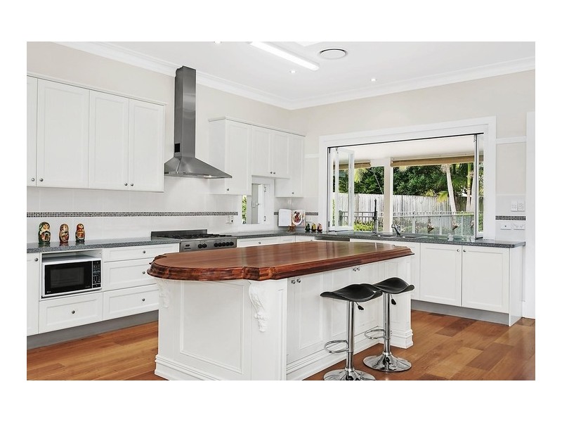 6 Melnotte Avenue, Roseville NSW 2069