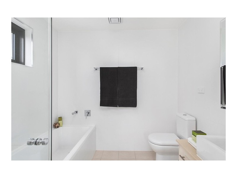 B302/1 Buckingham Road, Killara NSW 2071