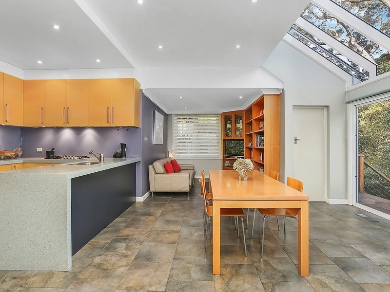 18 Abingdon Road, Roseville NSW 2069