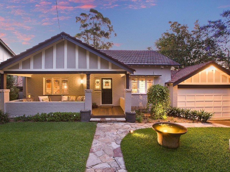 22 Clermiston Avenue, Roseville NSW 2069