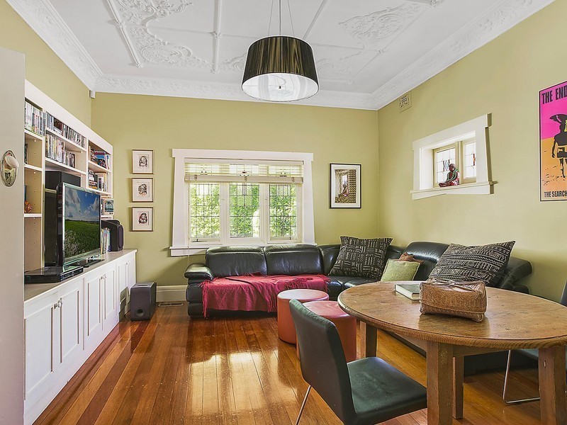 22 Clermiston Avenue, Roseville NSW 2069