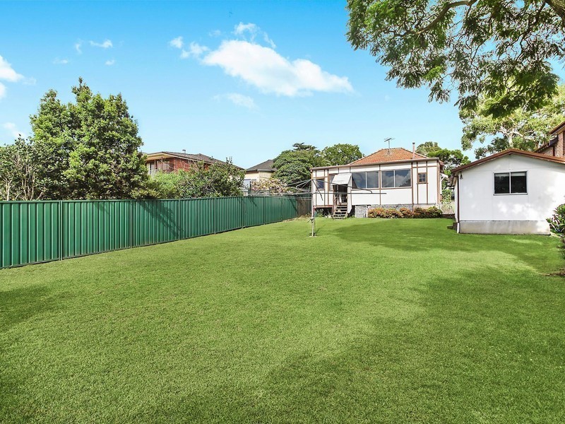 5 Ferncourt Avenue, Roseville NSW 2069
