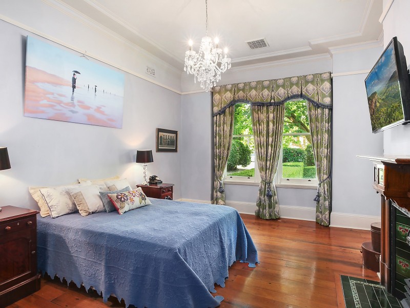 12 Findlay Avenue, Roseville NSW 2069