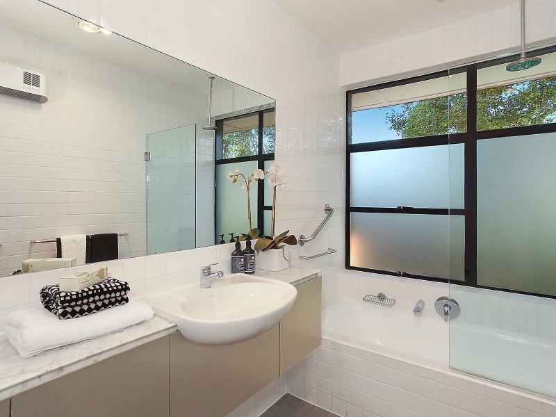 1 Larool Avenue, Lindfield NSW 2070