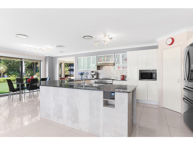 34 Carnarvon Drive, Frenchs Forest NSW 2086