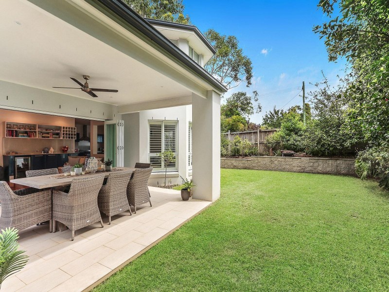 2 Iona Avenue, West Pymble NSW 2073