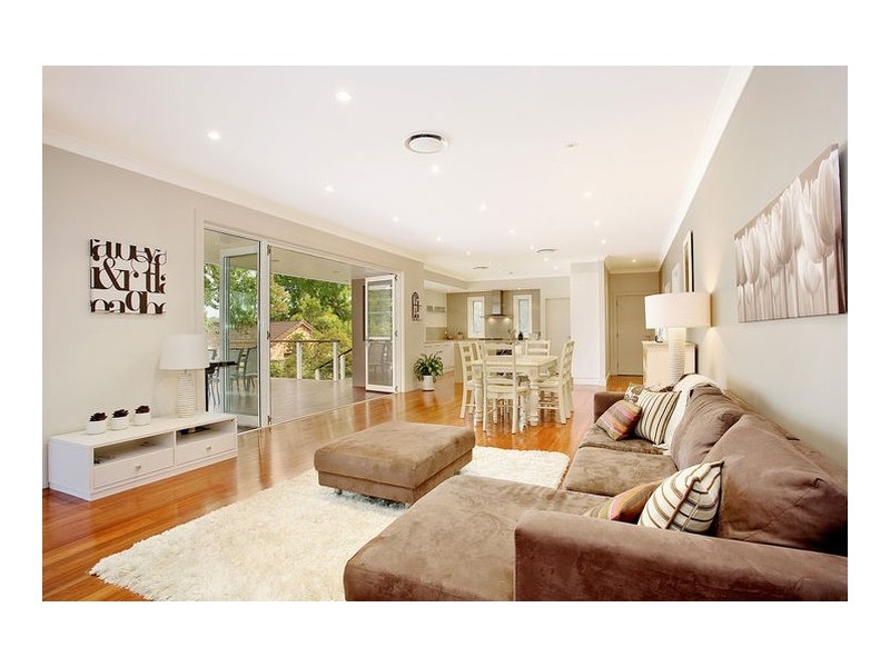 16 Warrabina Avenue, St Ives NSW 2075