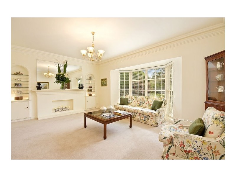 18 Hastings Road, Warrawee NSW 2074