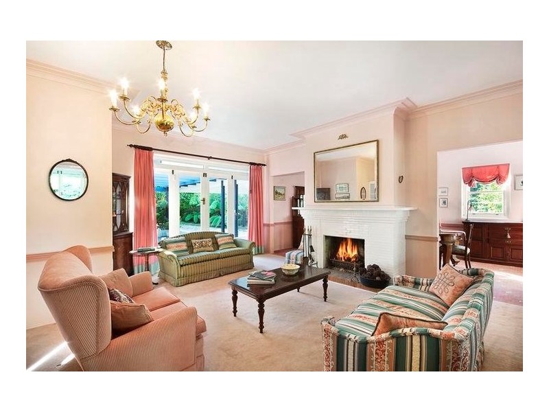 13 Winton Street, Warrawee NSW 2074