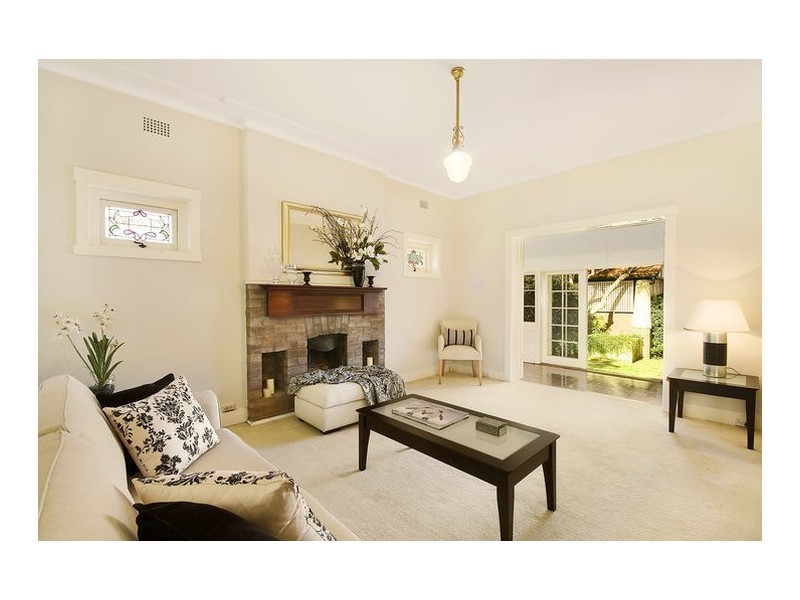 4 Wallace Parade, Lindfield NSW 2070