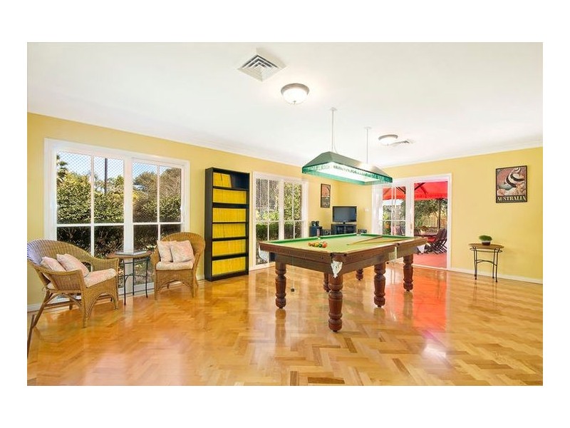 16 Ayres Road, St Ives NSW 2075