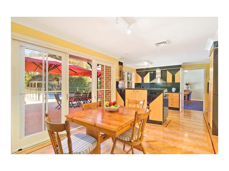 16 Ayres Road, St Ives NSW 2075