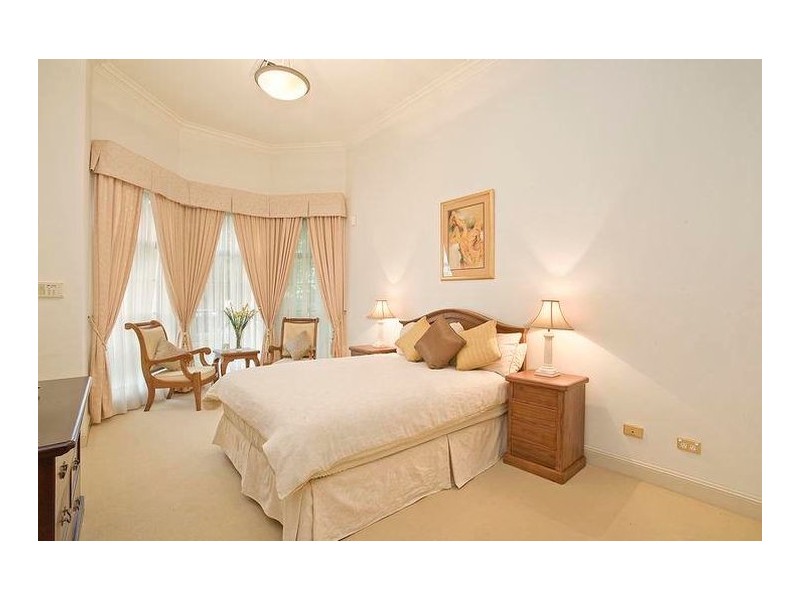 2 Penrhyn Avenue, Pymble NSW 2073