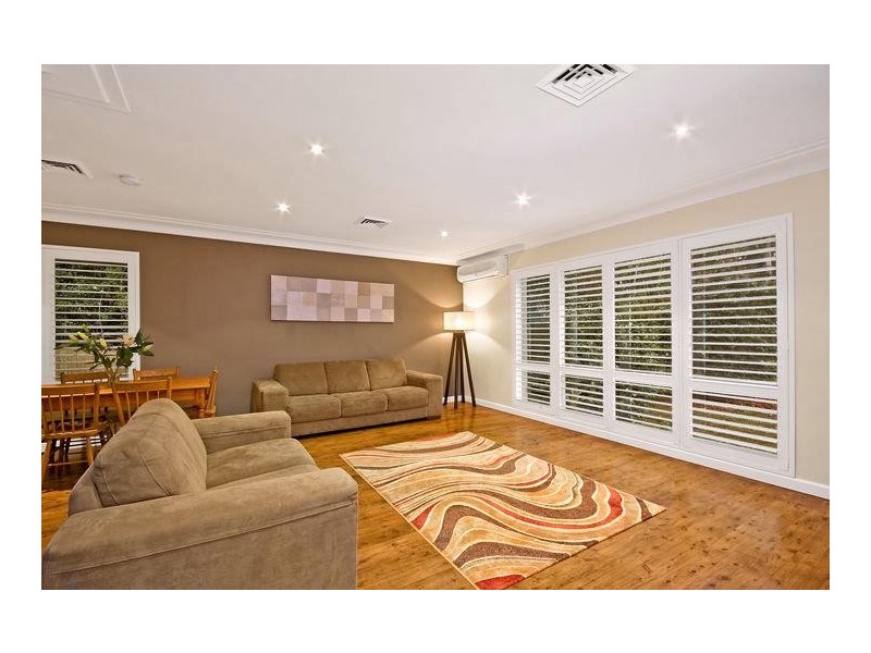 23 Lynbara Avenue, St Ives NSW 2075