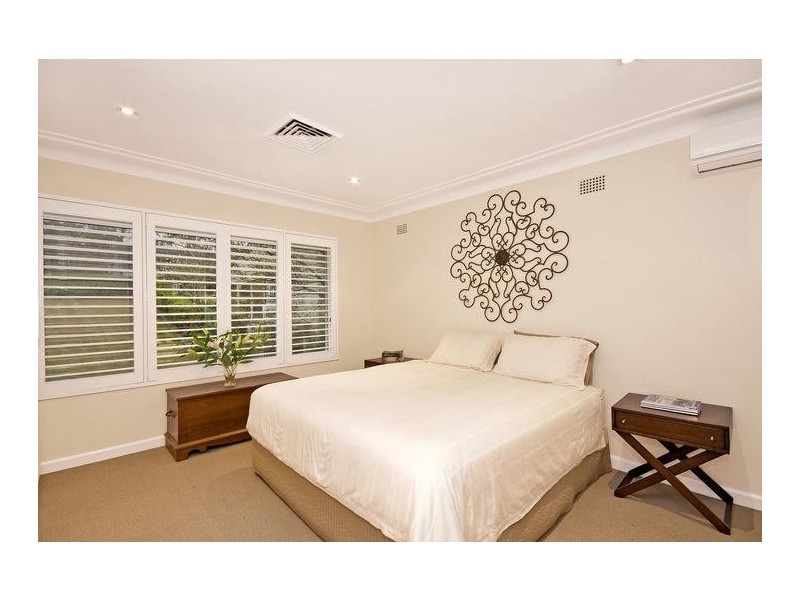 23 Lynbara Avenue, St Ives NSW 2075