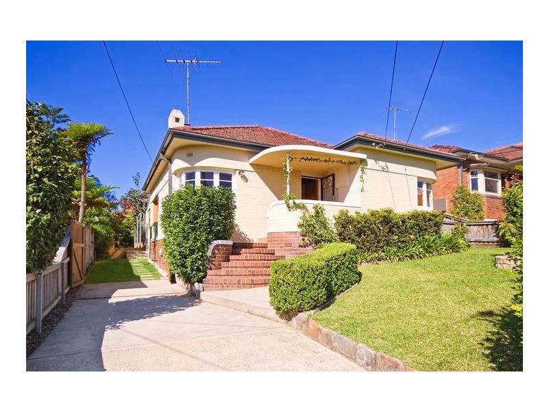 17 Douglas Avenue, Chatswood NSW 2067