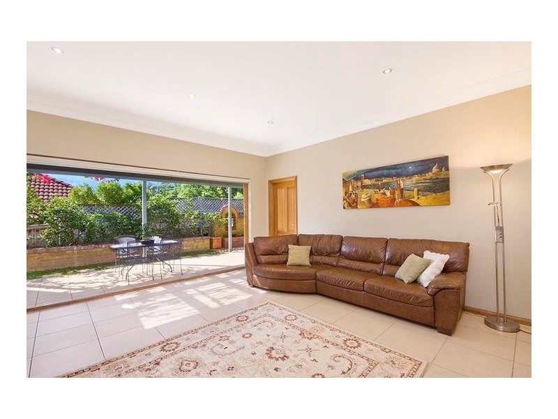 17 Douglas Avenue, Chatswood NSW 2067