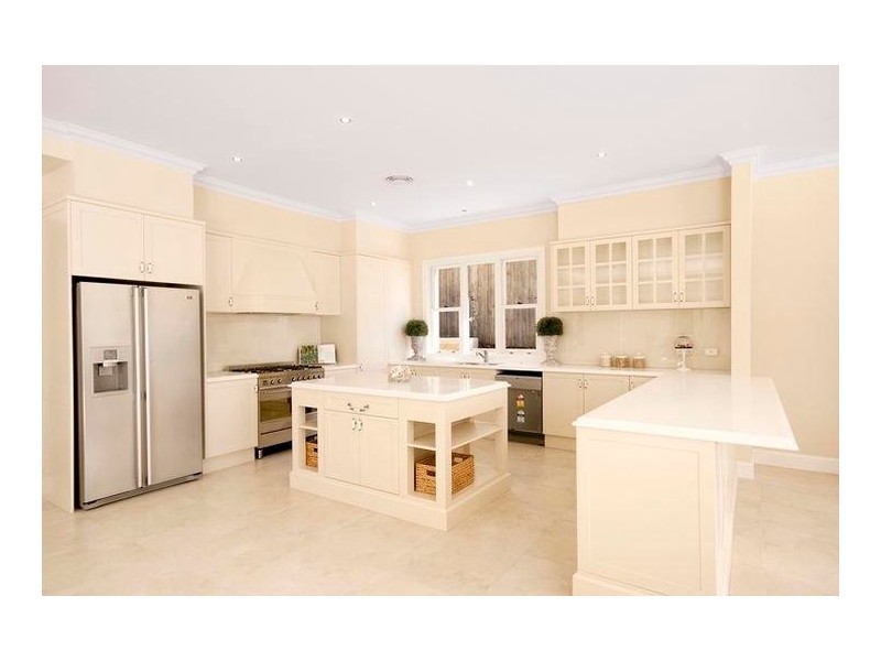 8A The Crest, Killara NSW 2071