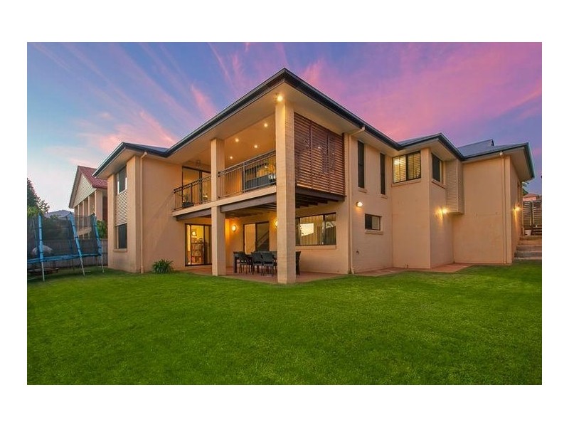 12 Clarance Street, Wakerley QLD 4154