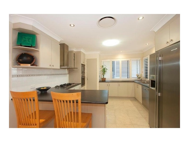 12 Clarance Street, Wakerley QLD 4154