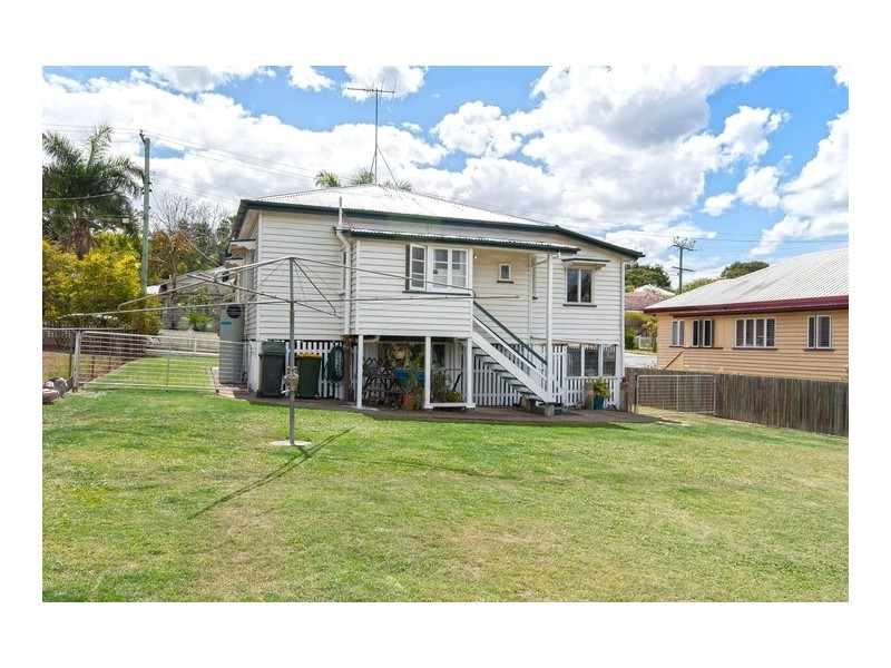 37 Aubigny Street, Annerley QLD 4103