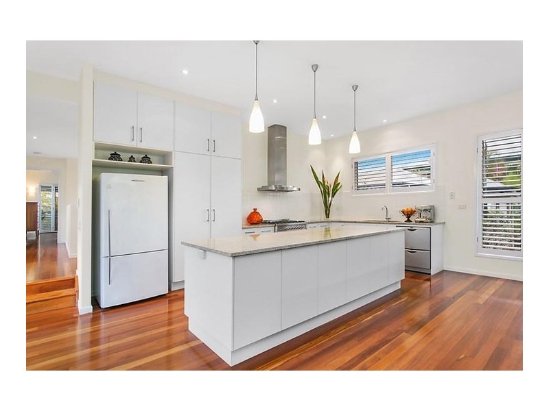 44 Dutton Street, Hawthorne QLD 4171