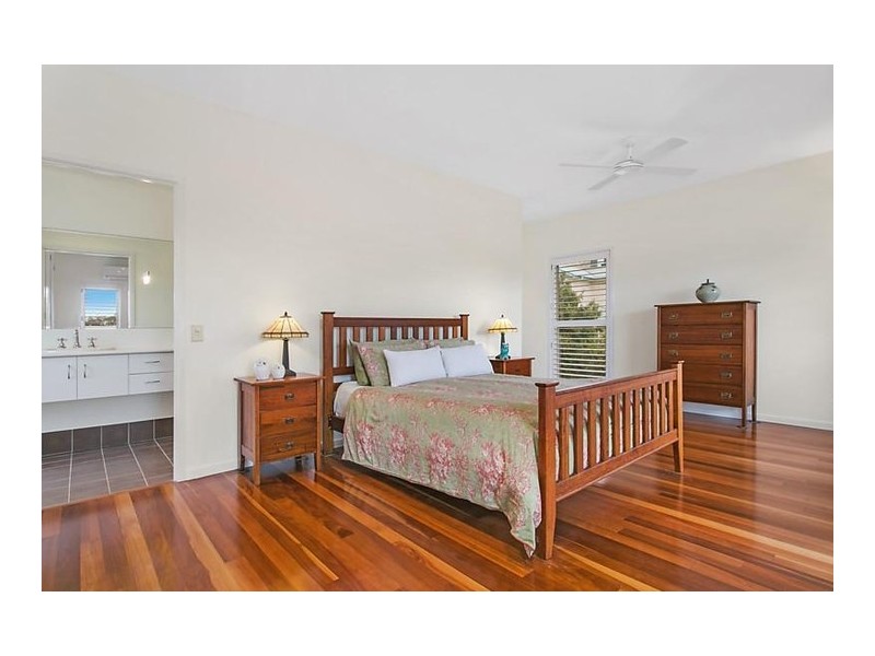 44 Dutton Street, Hawthorne QLD 4171