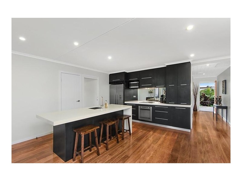 94 Palm Drive, Mooloolaba QLD 4557