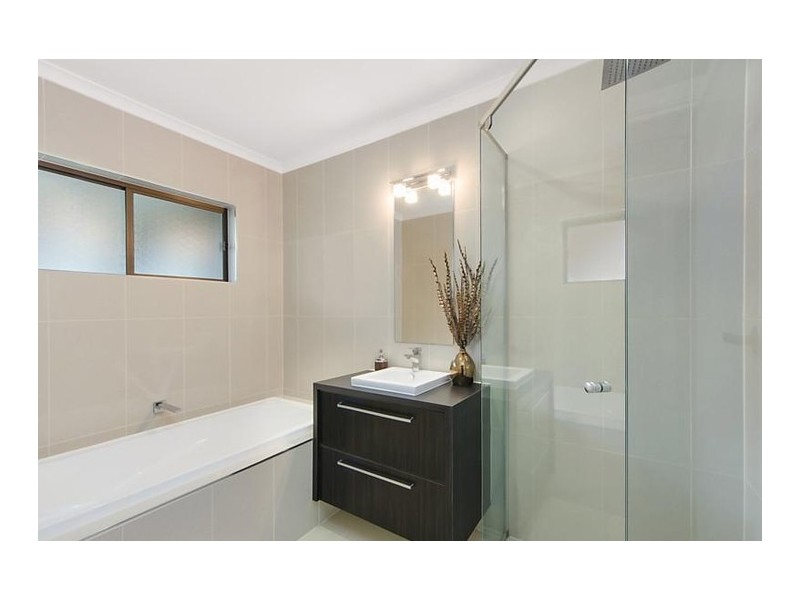 94 Palm Drive, Mooloolaba QLD 4557