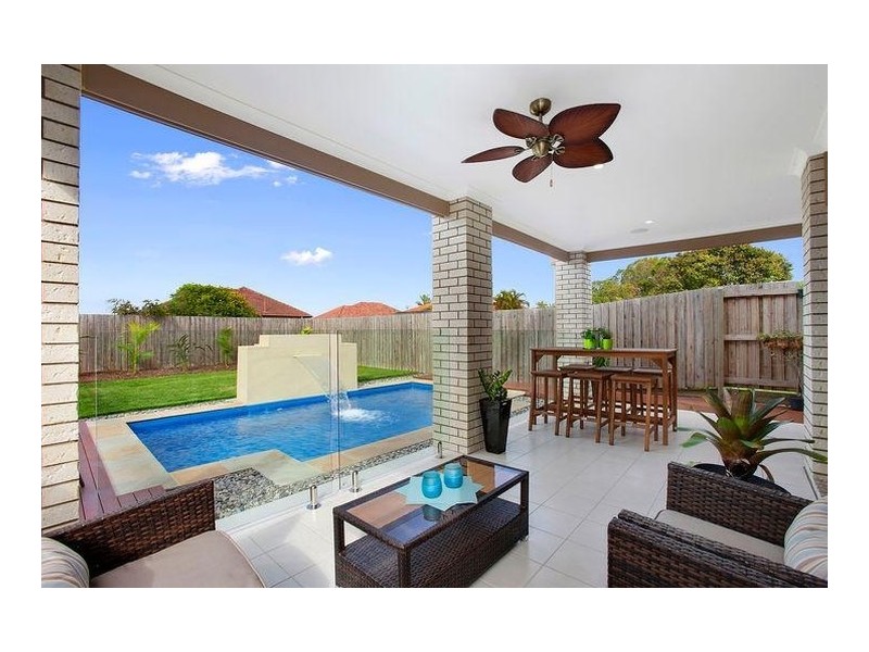 16 Shelley Street, Cannon Hill QLD 4170