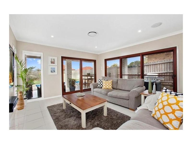 16 Shelley Street, Cannon Hill QLD 4170