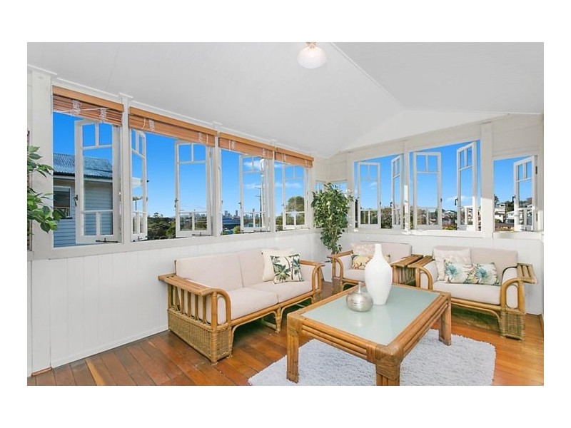 25 Illidge Street, Coorparoo QLD 4151