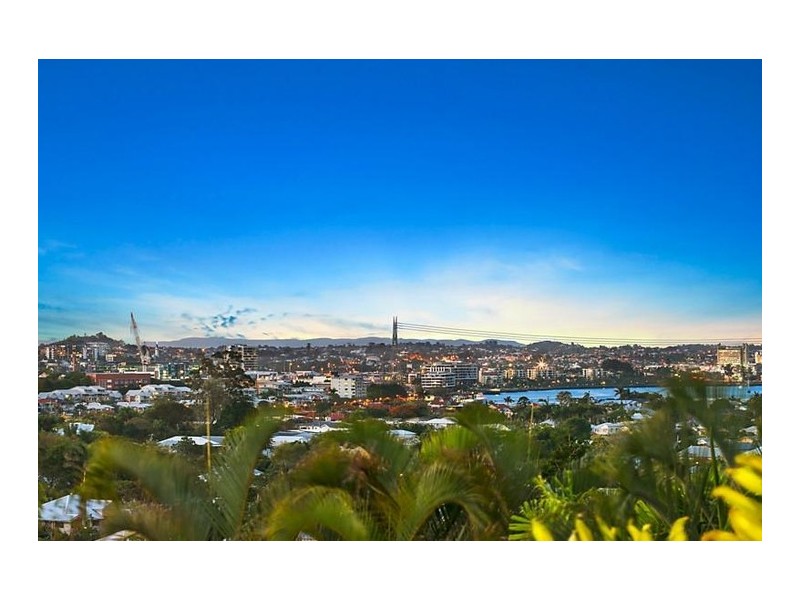 74 Coventry Street, Hawthorne QLD 4171