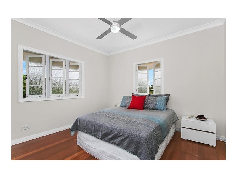 79 Ferguson Road, Camp Hill QLD 4152