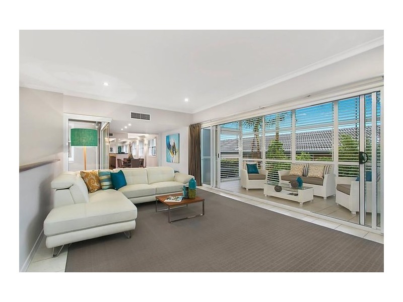 68 Wylie Avenue, Coorparoo QLD 4151