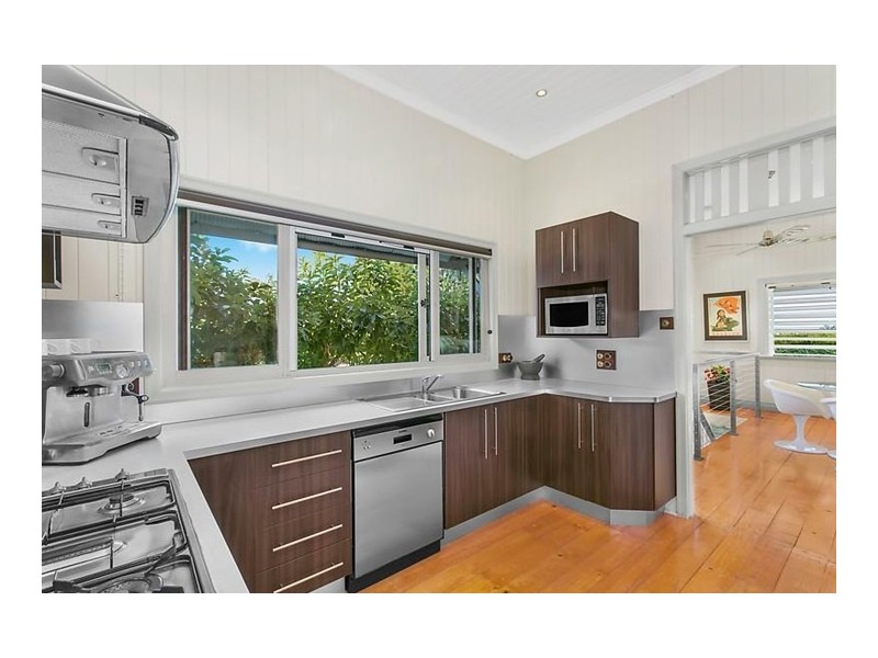 47 Philip Street, Hawthorne QLD 4171