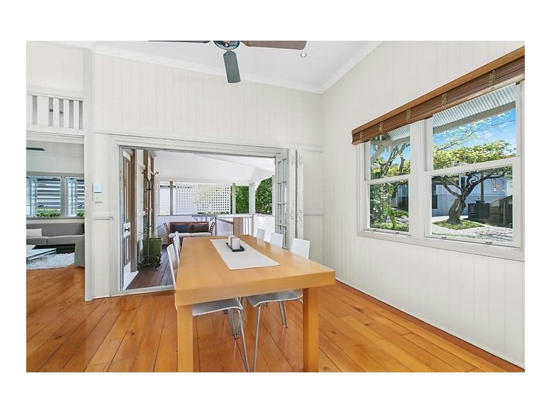 47 Philip Street, Hawthorne QLD 4171