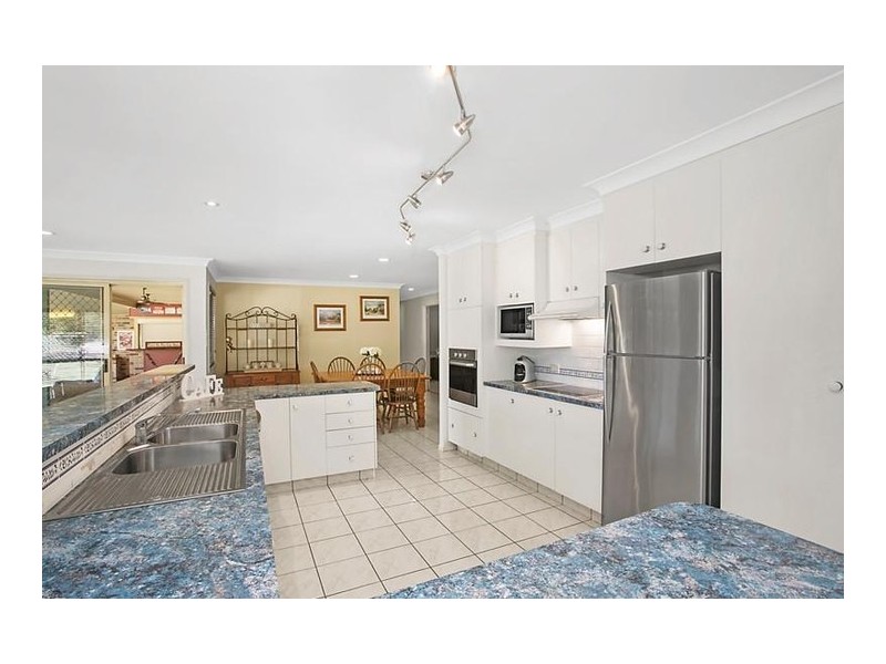 15 Bushland Place, Morayfield QLD 4506