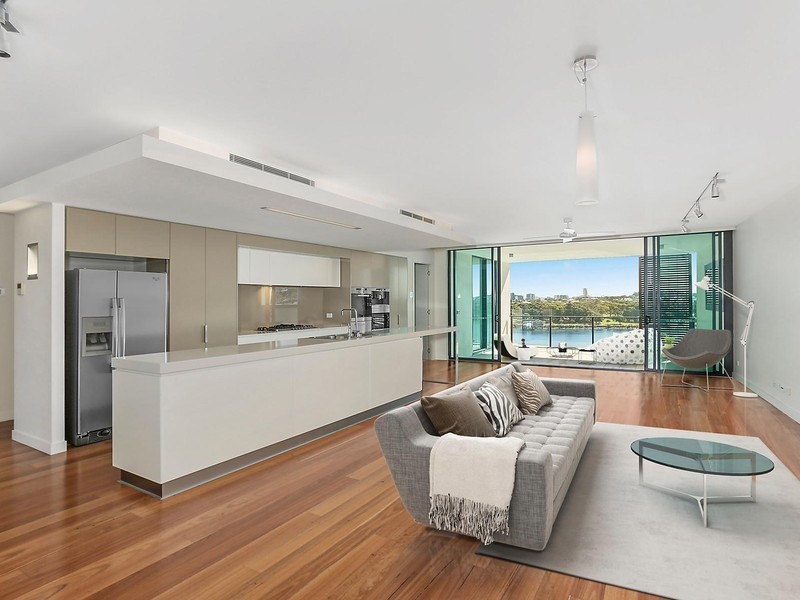 332/90 Wynnum Road, Norman Park QLD 4170