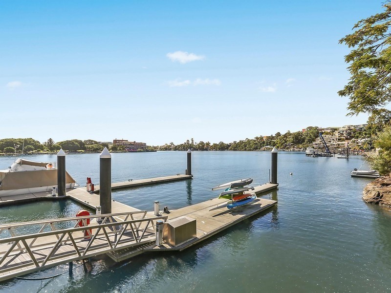 332/90 Wynnum Road, Norman Park QLD 4170