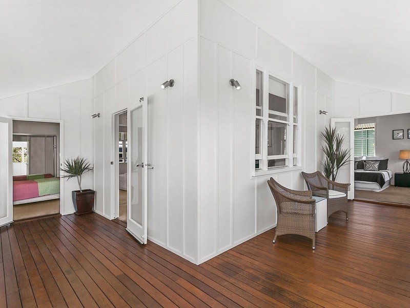 12 Katoomba Avenue, Hawthorne QLD 4171