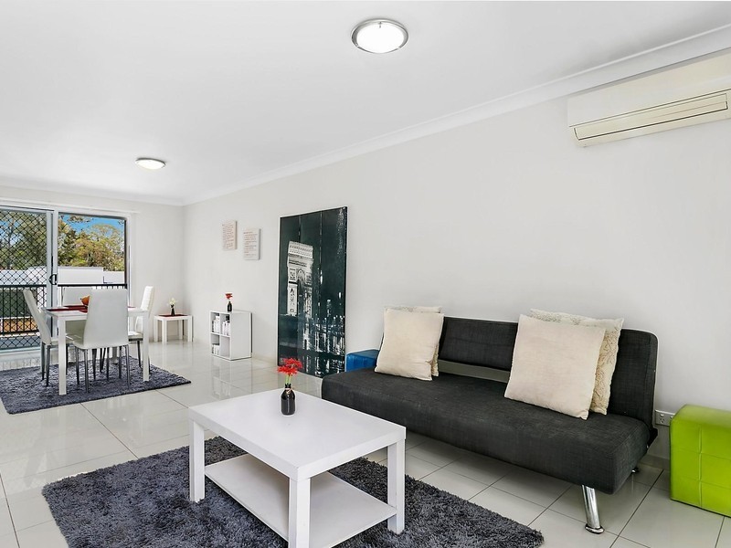 18/108 Nicholson Street, Greenslopes QLD 4120