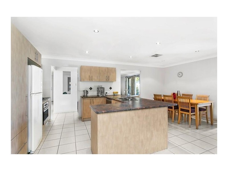 12 Fatima Place, Calamvale QLD 4116