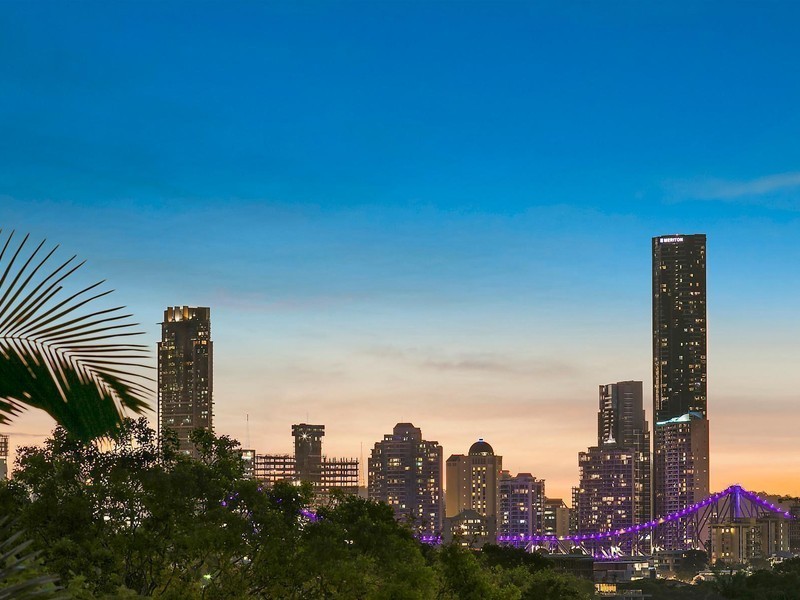 4/75 Miles Street, Hawthorne QLD 4171