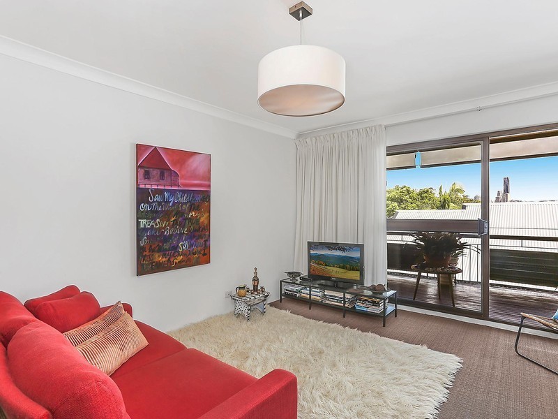 4/75 Miles Street, Hawthorne QLD 4171