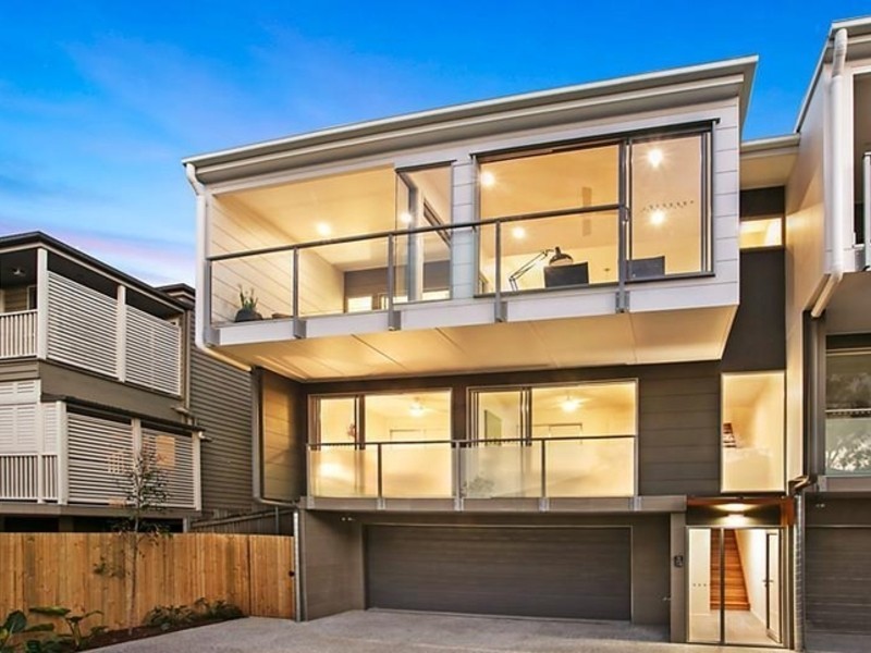 47 Thackeray Street, Norman Park QLD 4170