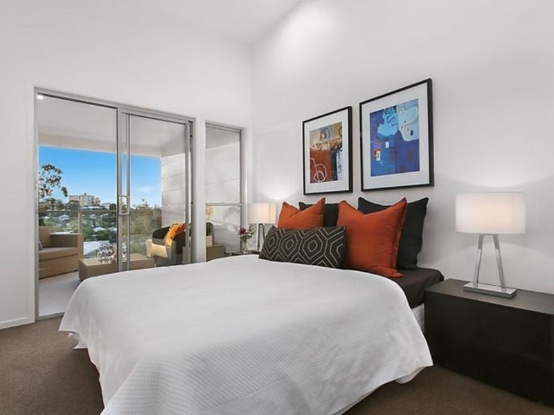 47 Thackeray Street, Norman Park QLD 4170