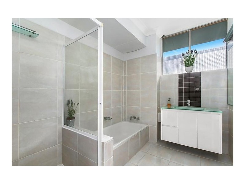 6/12 Hanworth Street, East Brisbane QLD 4169