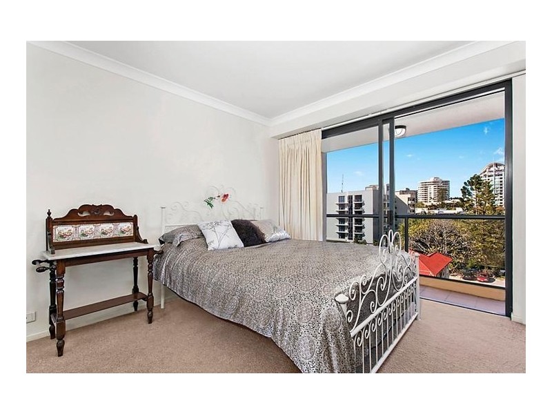 27/45 Deakin Street, Kangaroo Point QLD 4169