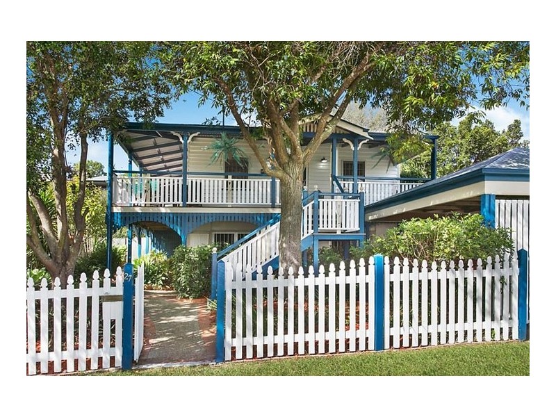 27 East Street, Camp Hill QLD 4152